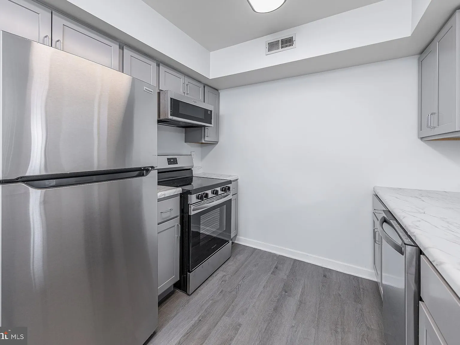 1 bed, 775 sqft, $1,850 — Photo 4