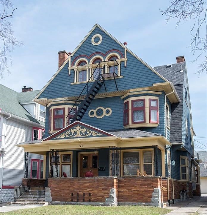 1st image of 179 Richmond Ave