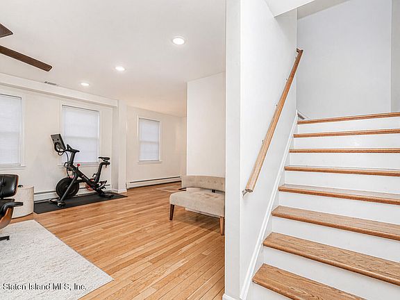 5th image of 148 Spring St