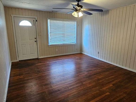 4th image of 2988 1st St