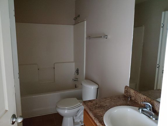 4th image of 17263 Avondale Cir