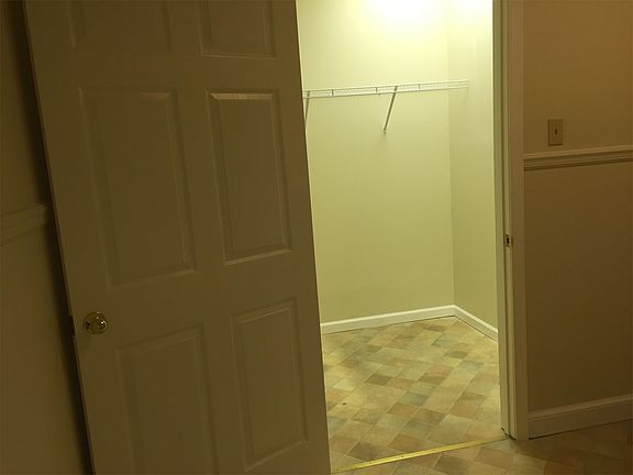 5th image of 21722 Great Mills Rd #B