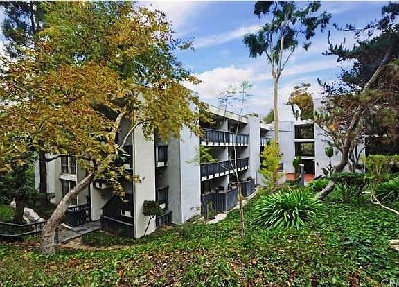 The side of the 3604 building.