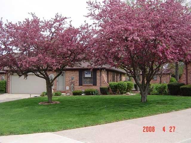 1st image of 669 Eagle Pkwy #12