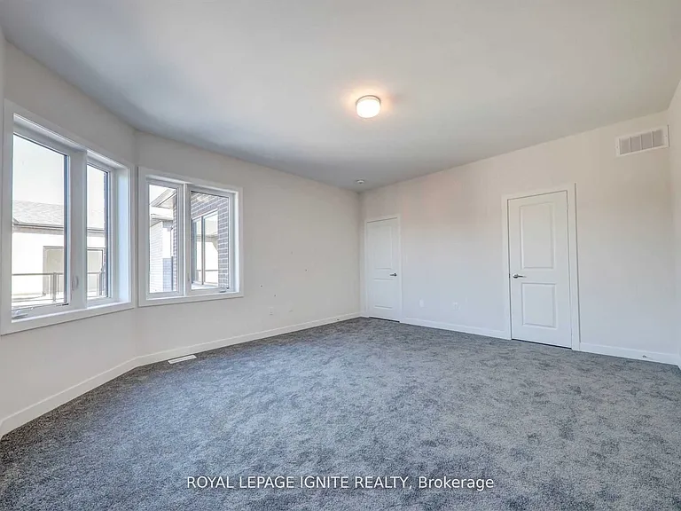 56 Rustle Woods Ave — Photo 25