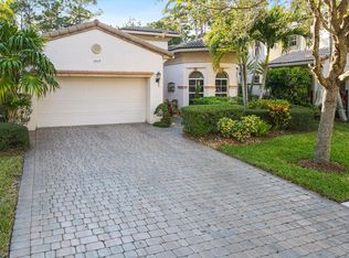 1819 Flower Dr, Palm Beach Gardens, FL 33410