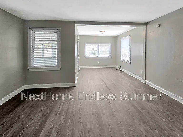 2524 Forest Blvd — Photo 4