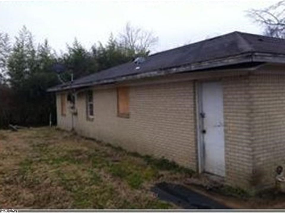 2nd image of 100 Nctr Rd