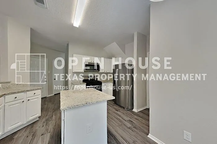 1314 Buchans Dr — Photo 4