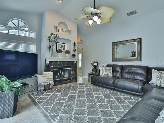 5th image of 17509 Edinburgh Dr