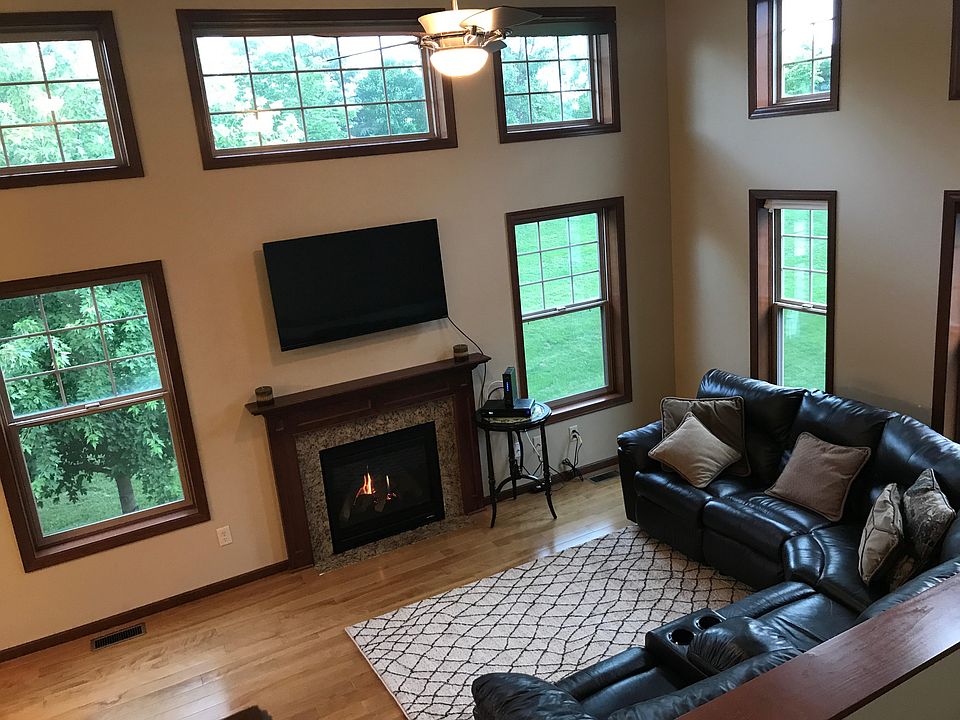 1st image of 3161 Frontier Dr