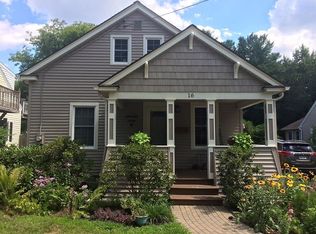 16 Gipp Rd, Albany, NY 12203