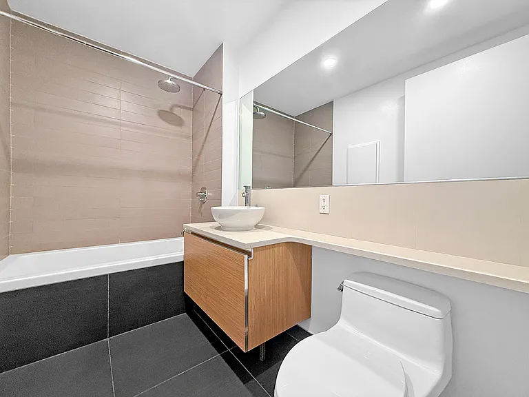 3692 Bedford Ave #5H — Photo 14