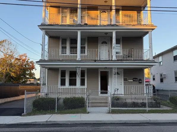 14 Branch St #1, Waterbury, CT 06704