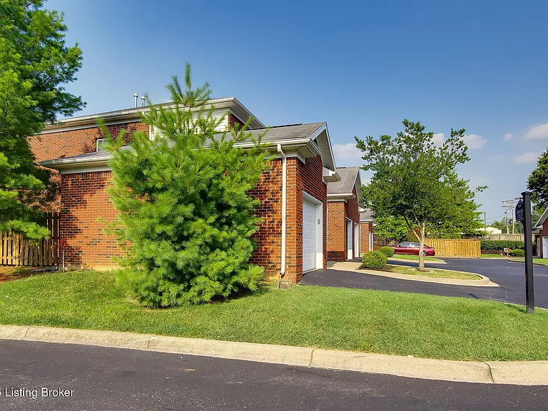 203 S Dorsey Ln #0 — Photo 28