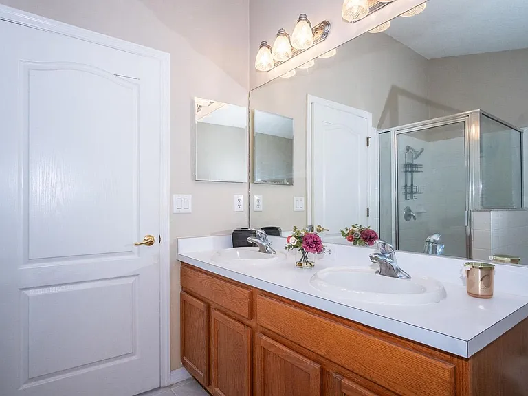 10815 Lakeside Vista Dr — Photo 24