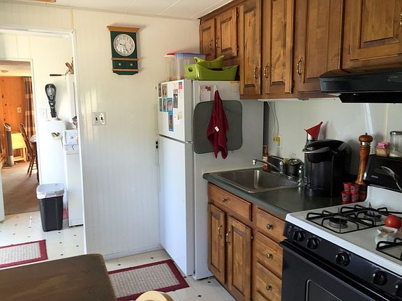 5th image of 611 Wilson Ave