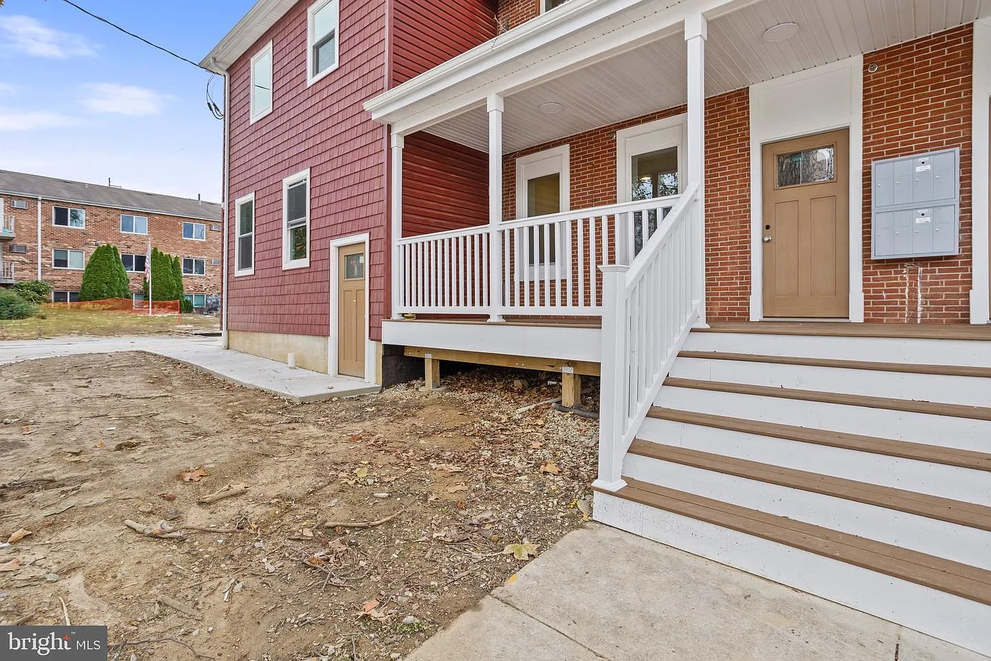 Studio, 1215 sqft, $1,600 — Photo 2