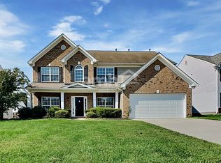 1404 Pondhaven Dr, High Point, NC 27265