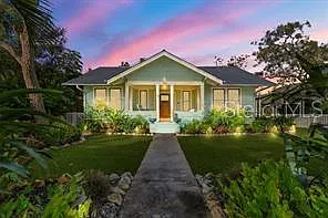 324 Julia Pl