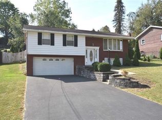 6524 Zupancic Dr, Pittsburgh, PA 15236