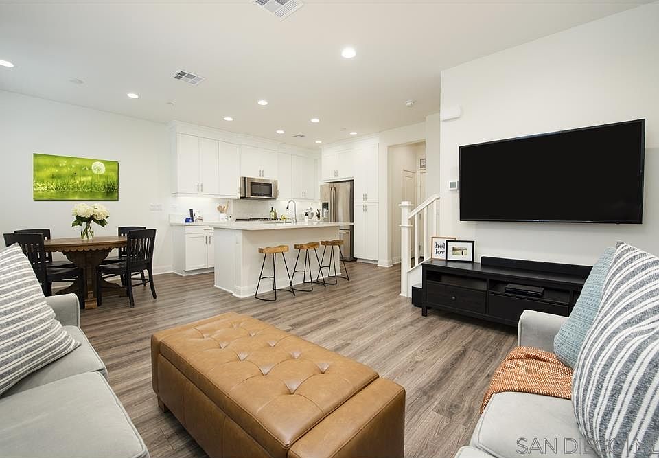 1st image of 2119 Solara Ln
