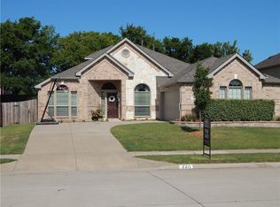 7211 Parkwood Dr, Sachse, TX 75048