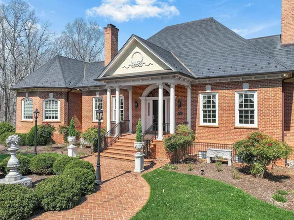 6385 Indian Ridge Dr, Earlysville, VA 22936