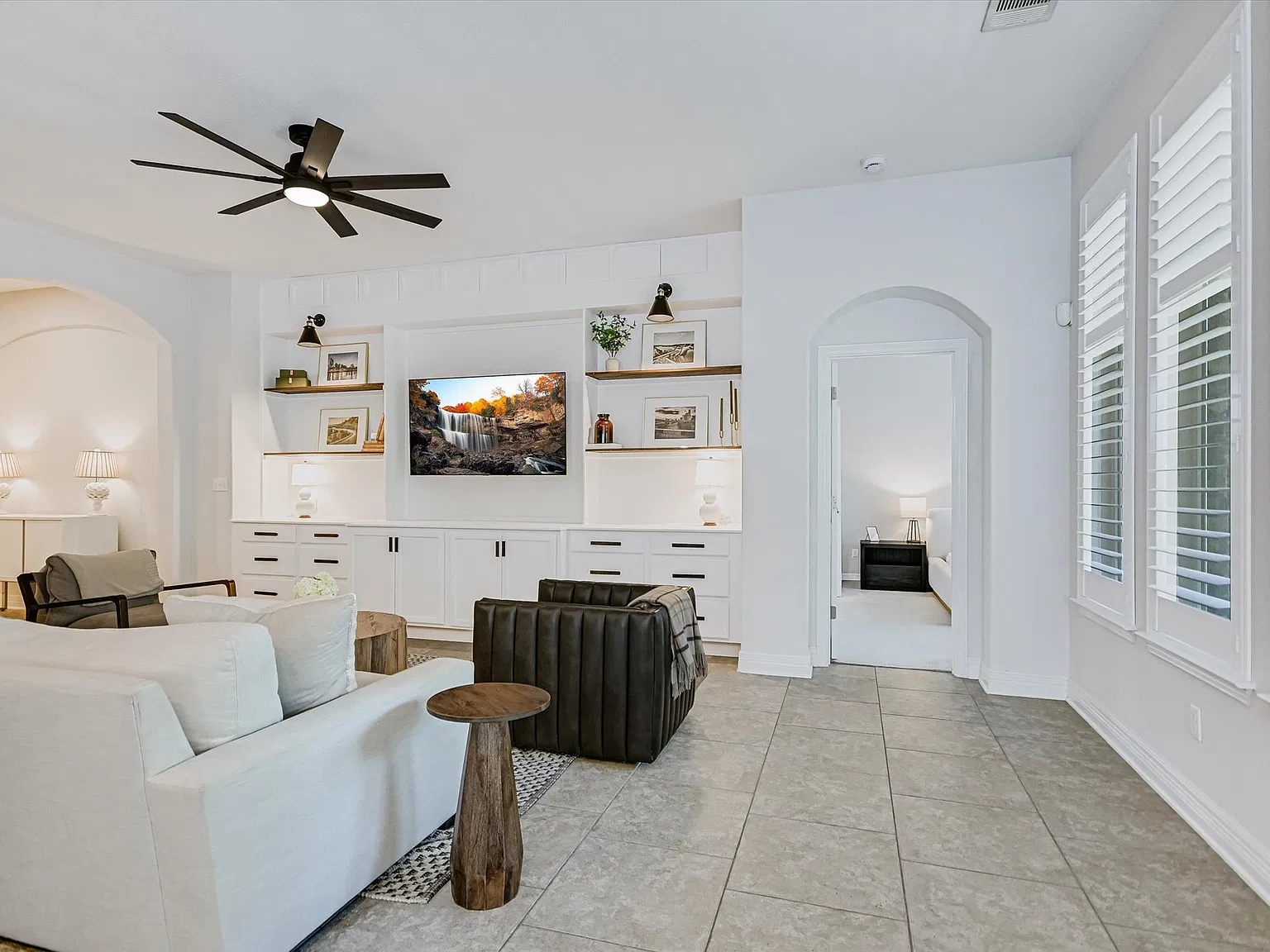 3 bed, 1870 sqft, $3,000 — Photo 3