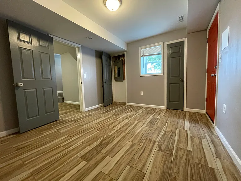 849 Berkshire Dr — Photo 15
