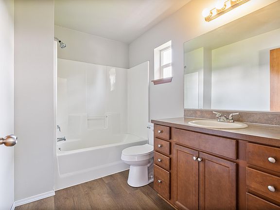 2nd image of 309 W Woodworth St
