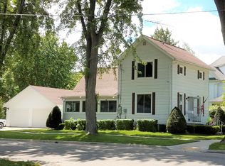 505 S Birdsey St, Columbus, WI 53925