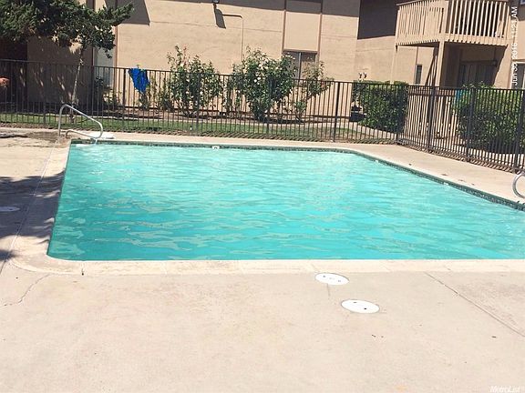 4th image of 328 Northbank Ct APT 55