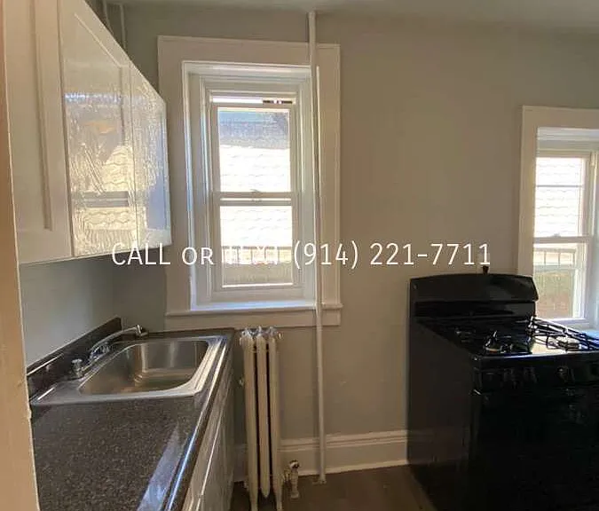 107 Elm St #5 — Photo 1