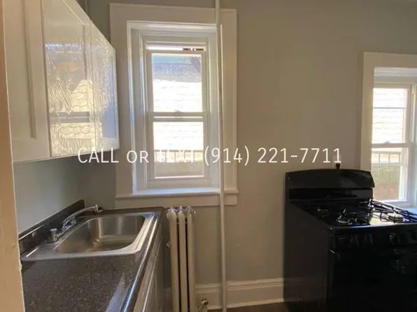 107 Elm St, Yonkers, NY