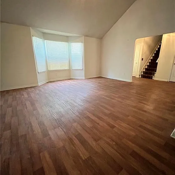 5420 Sapphire Cir — Photo 8