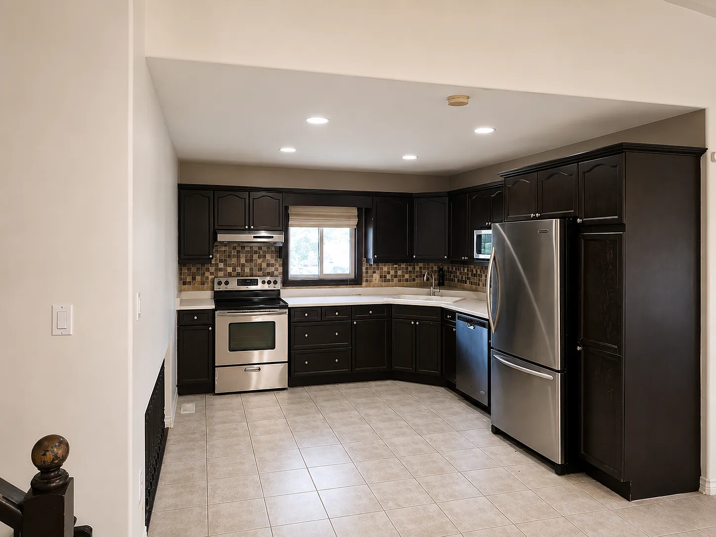 6913 Kelly Drive, Niagara Falls — Photo 2