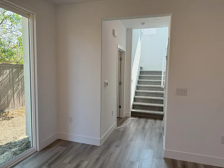 2035 Grady Cir — Photo 7