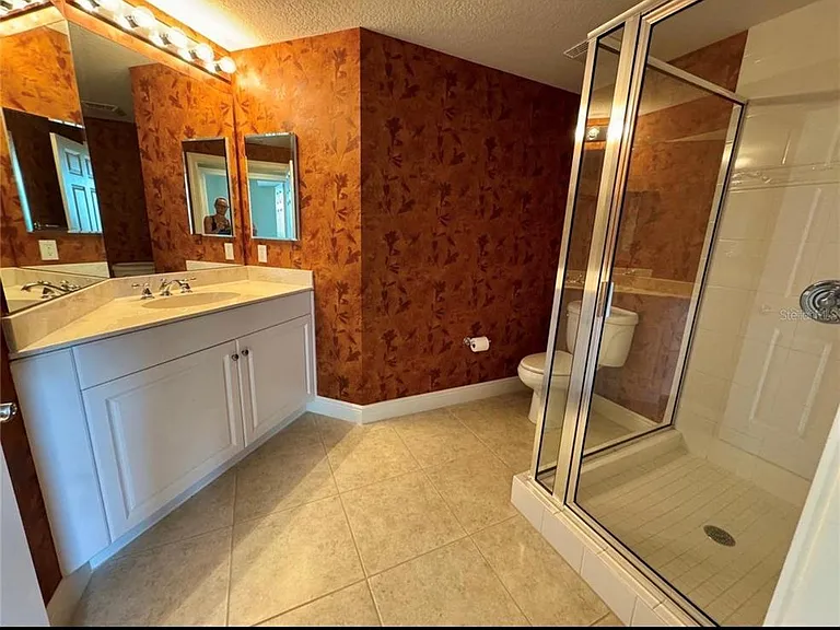 800 N Tamiami Trl #506 — Photo 16