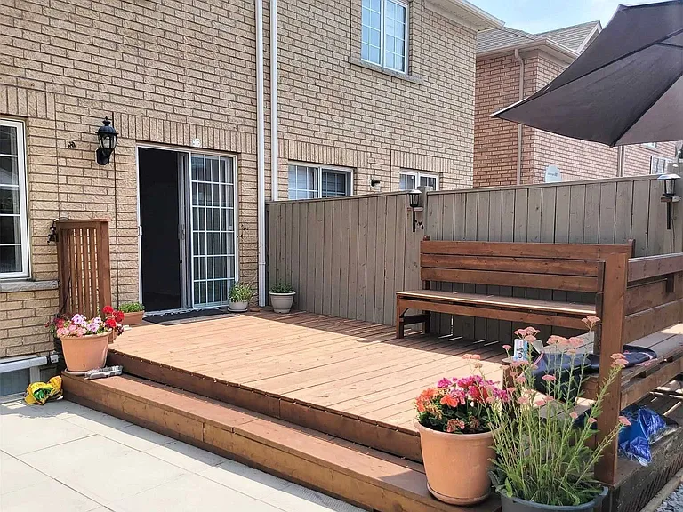 10 Palleschi Dr #UPPER — Photo 20