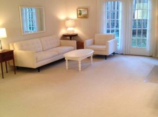 211 Katie Ct #8, Falls Church, VA 22046