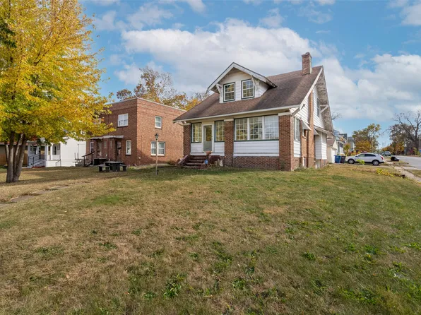 718 Hickman Rd, Des Moines, IA 50314