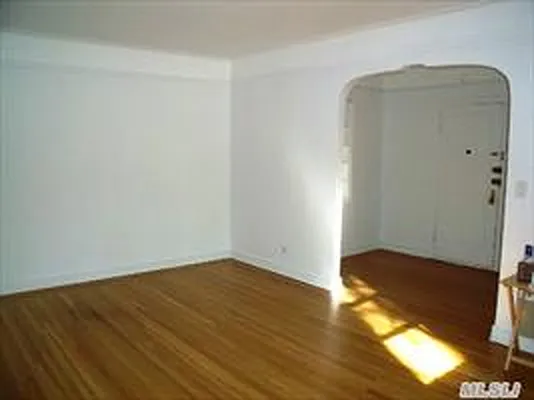 Sold by Madeleine Realty Ltd. | media 9