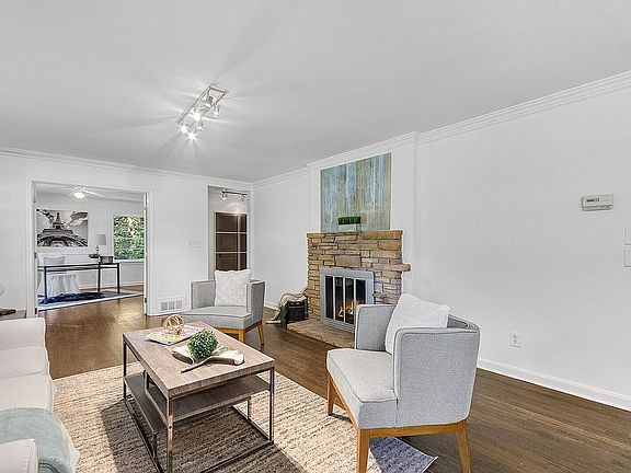 5th image of 3476 Rockhaven Cir NE