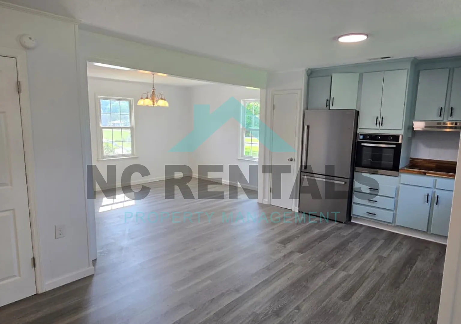 Welcome Home! Lovely 4BR/2BA in Salisbury - Fully Electric with HVAC — Photo 4