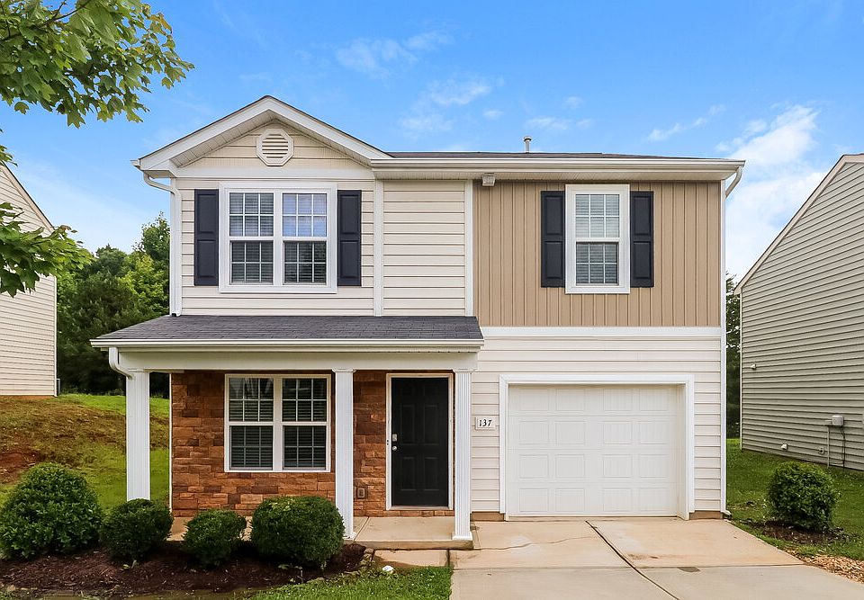 1st image of 137 Autumn Bluff Cir