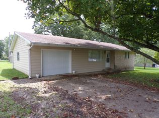 301 Maplewood Ct, Mountain View, MO 65548