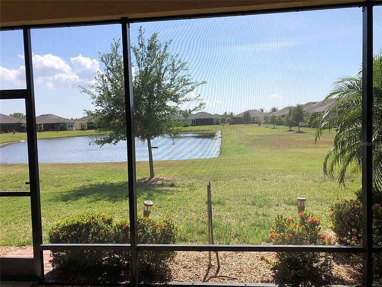 416 Castle Pines Ln — Photo 13