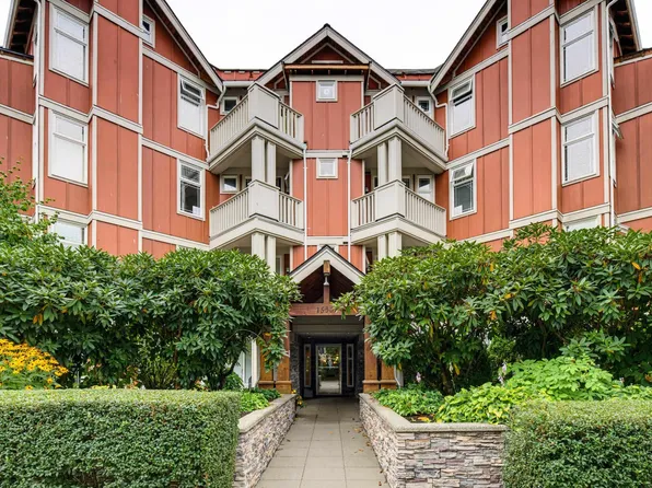 15368 16a Ave #305, Surrey, BC V4A 1S9