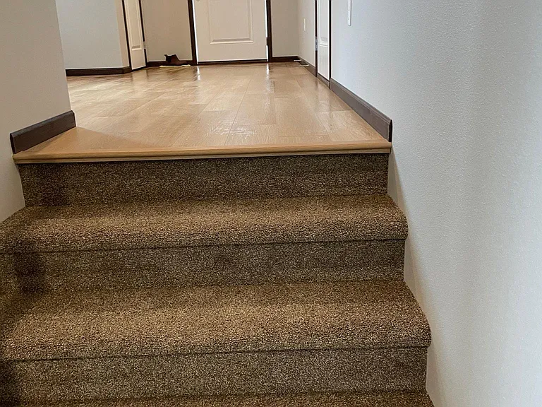 1066 Ashley Dr W — Photo 2
